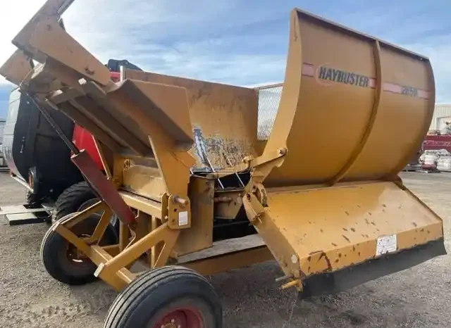 Used 2003 Haybuster 2650 Bale Processor full