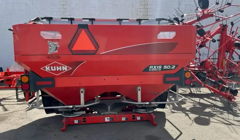 
								2019 Kuhn AXIS 50.2 Spreader – Fertilizer full									